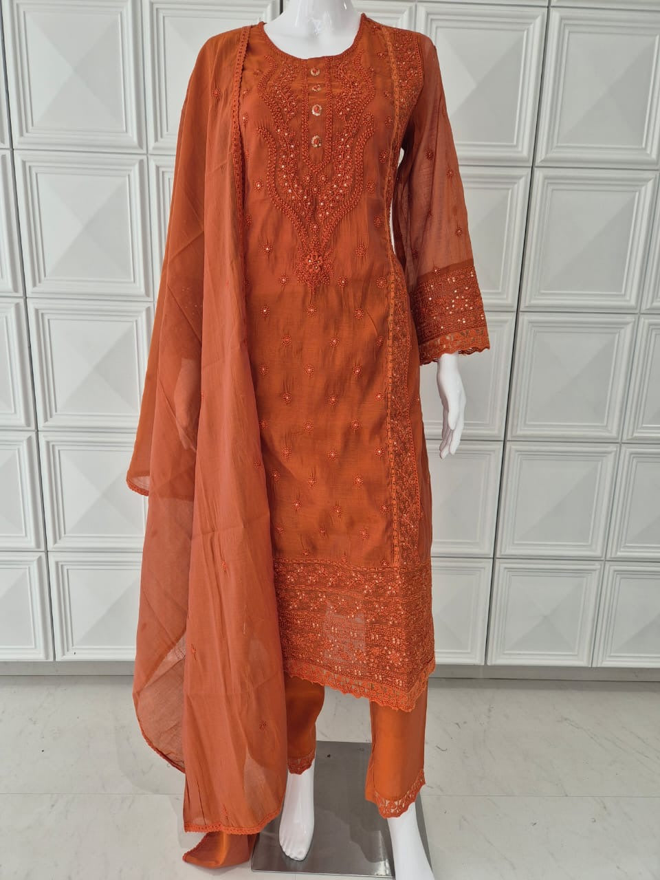 CNM ORANGE EMBROIDERY SPARKLE