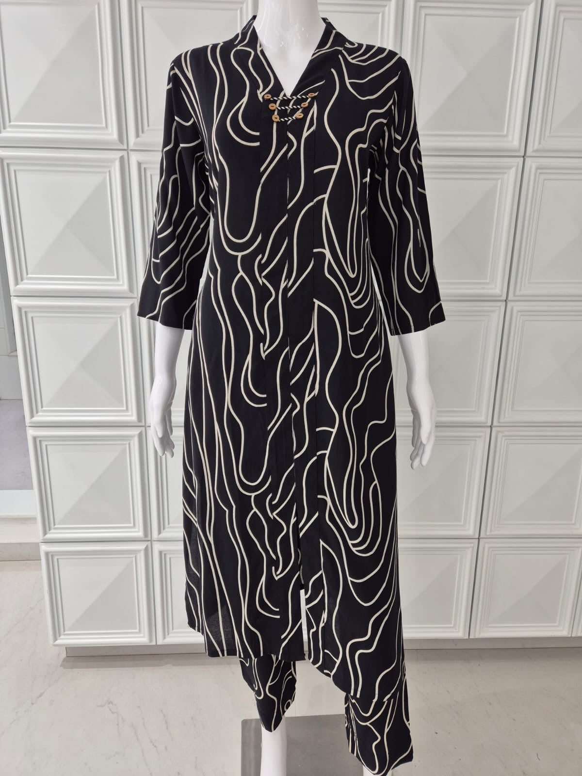 CNM BLACK RUSSIAN SILK